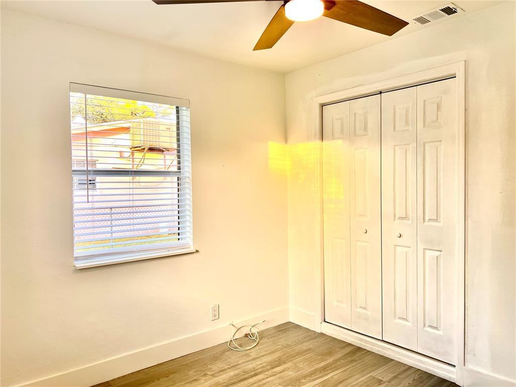 651 Sw 28th Dr - Photo 5 of 8