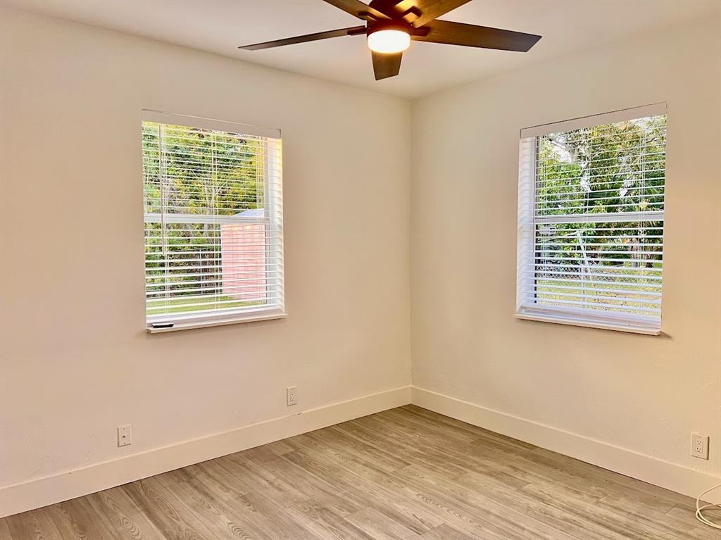 651 Sw 28th Dr - Photo 7 of 8