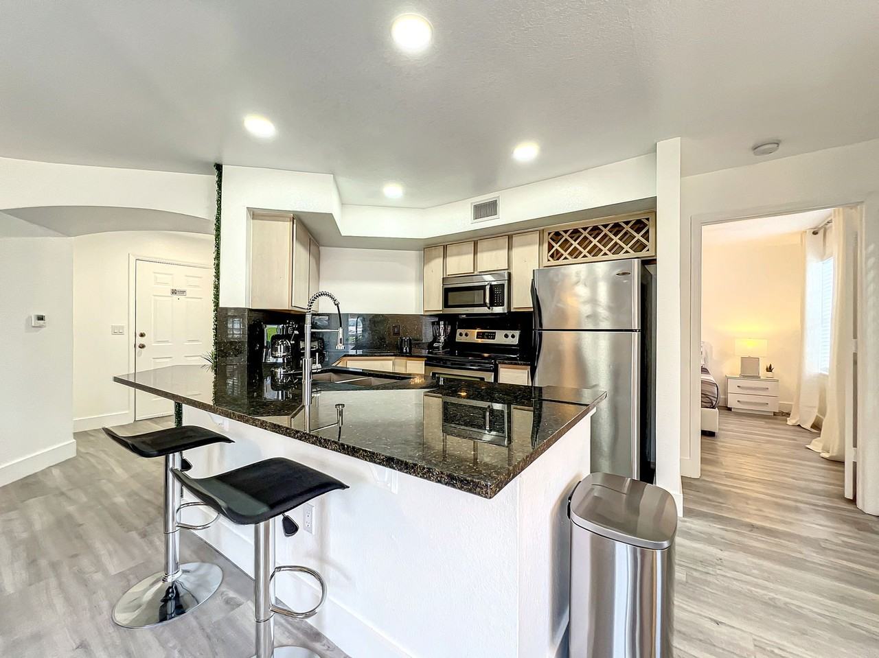 7300 Westpointe Blvd #712 - Photo 6 of 8