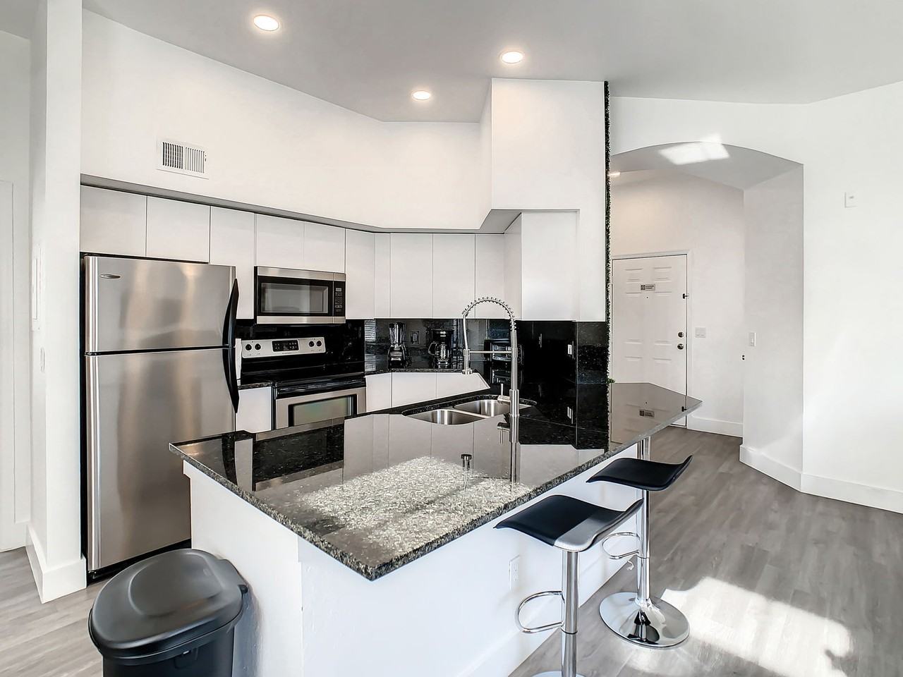 7240 Westpointe Blvd #1135 - Photo 7 of 8