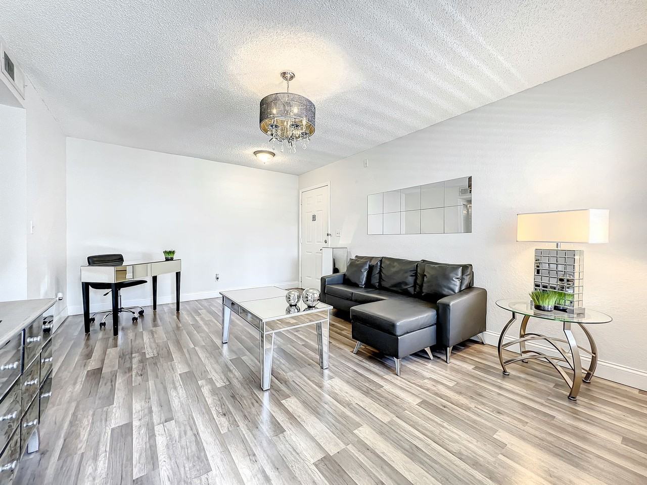 Westwood Blvd #1514 - Photo 4 of 8