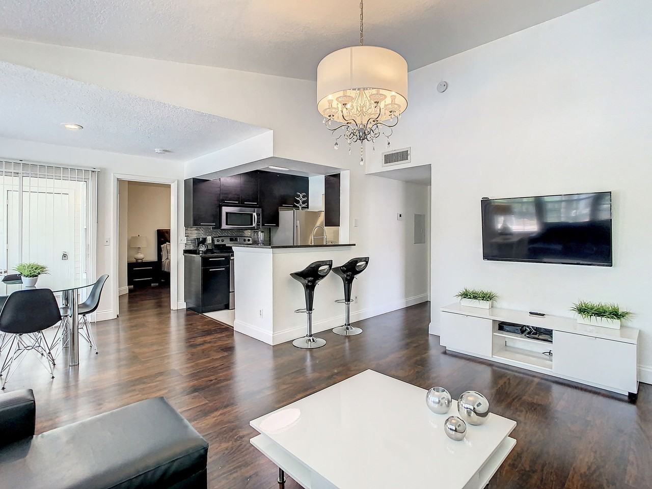 Westwood Blvd - Photo 4 of 8