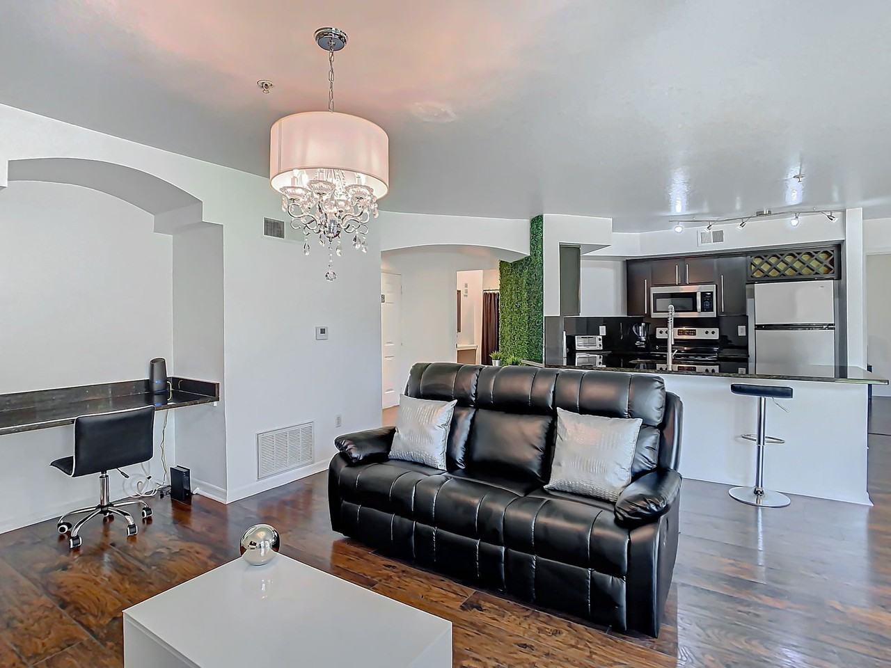 Westpointe Blvd #1412 - Photo 2 of 8