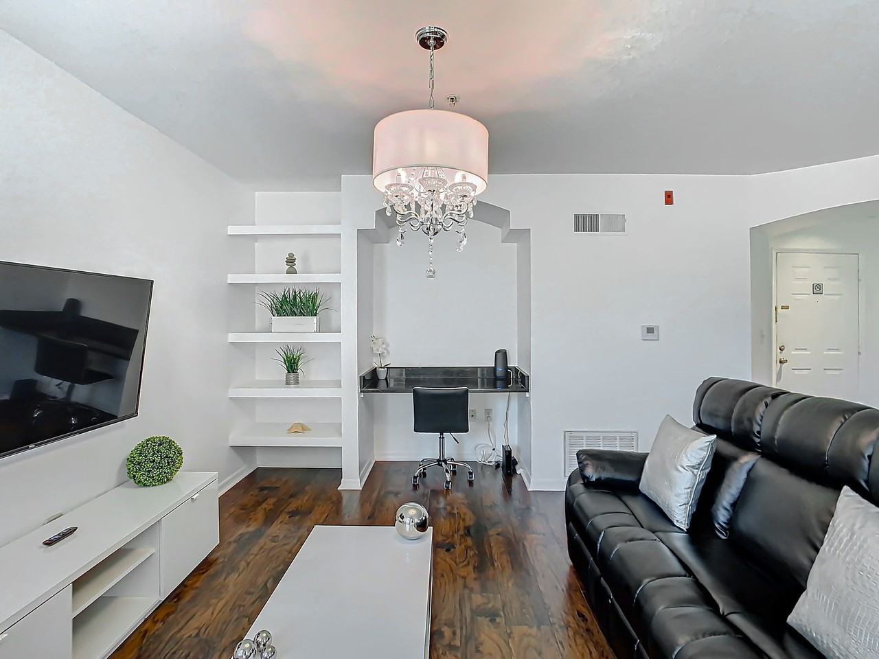 Westpointe Blvd #1412 - Photo 3 of 8