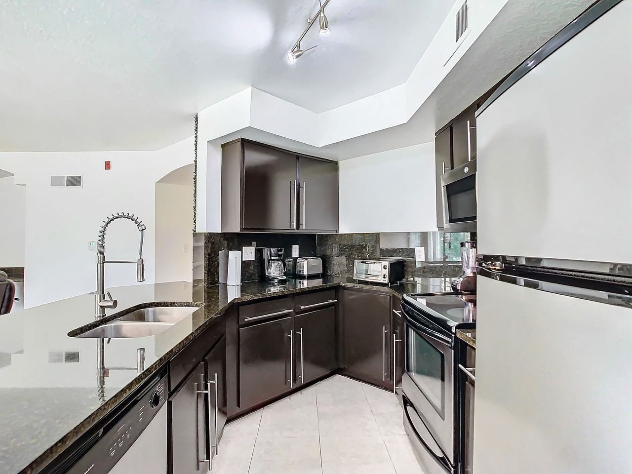 Westpointe Blvd #1412 - Photo 7 of 8