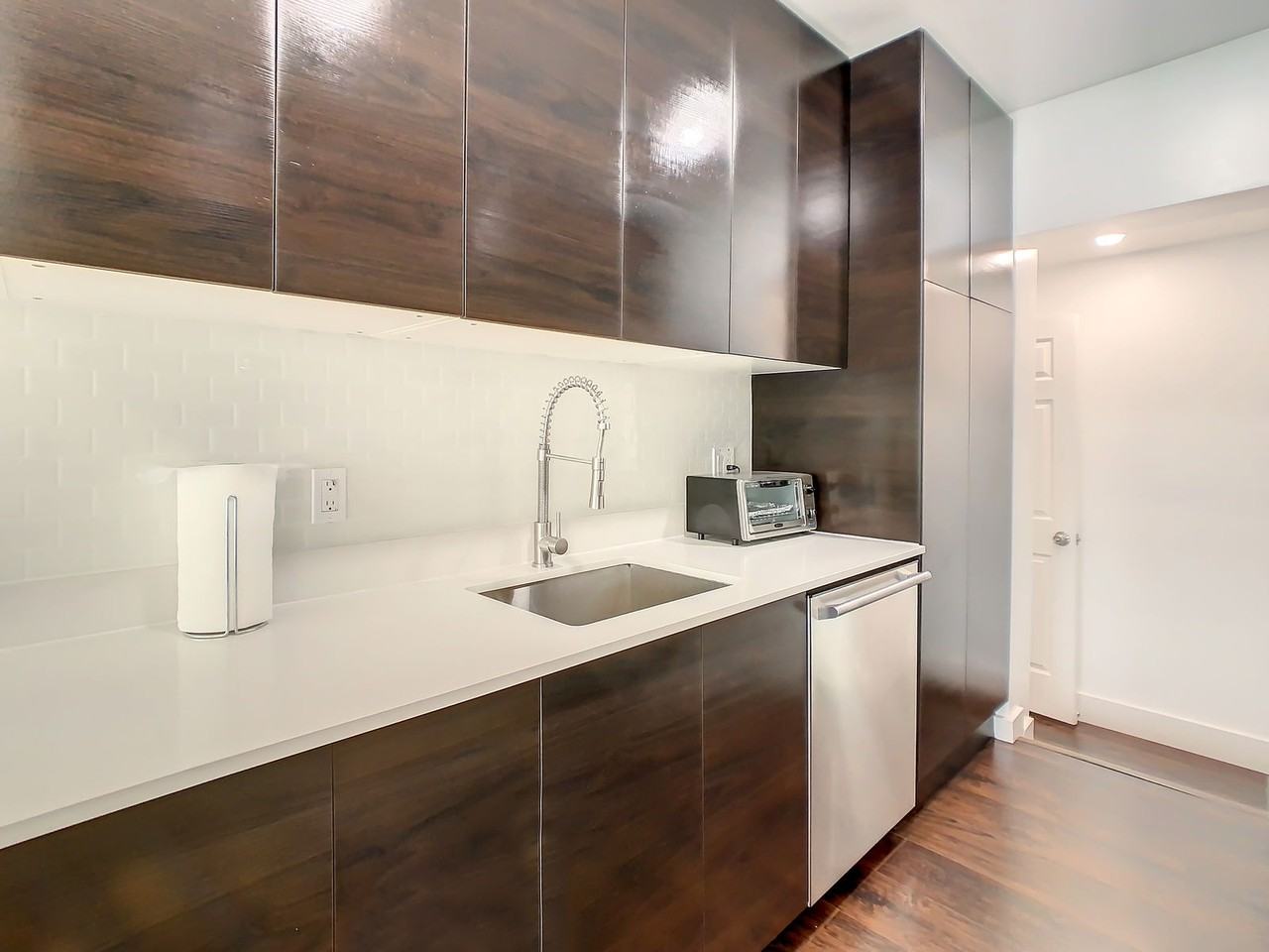 Sw 36th Ave #A - Photo 6 of 8