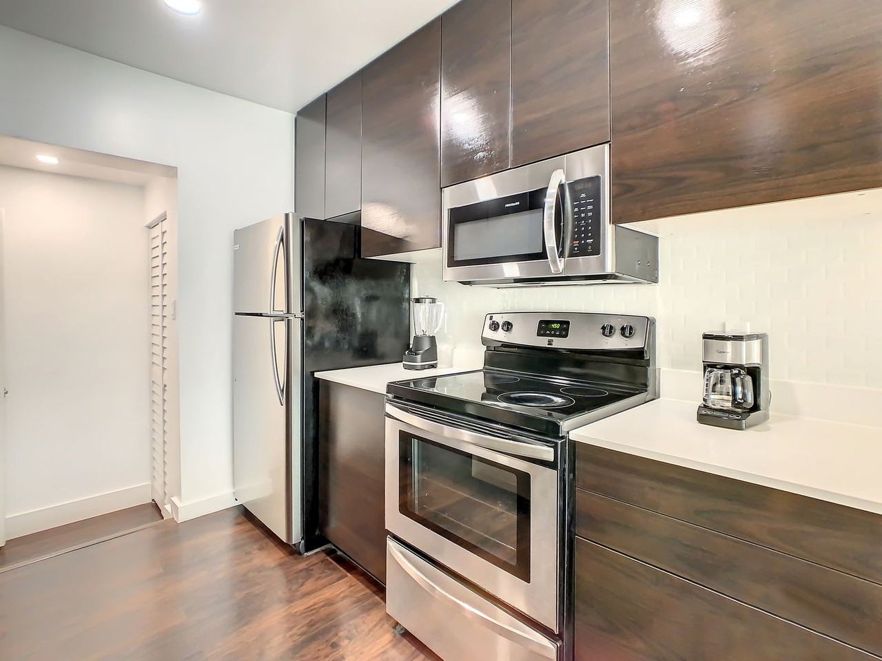 Sw 36th Ave #A - Photo 7 of 8