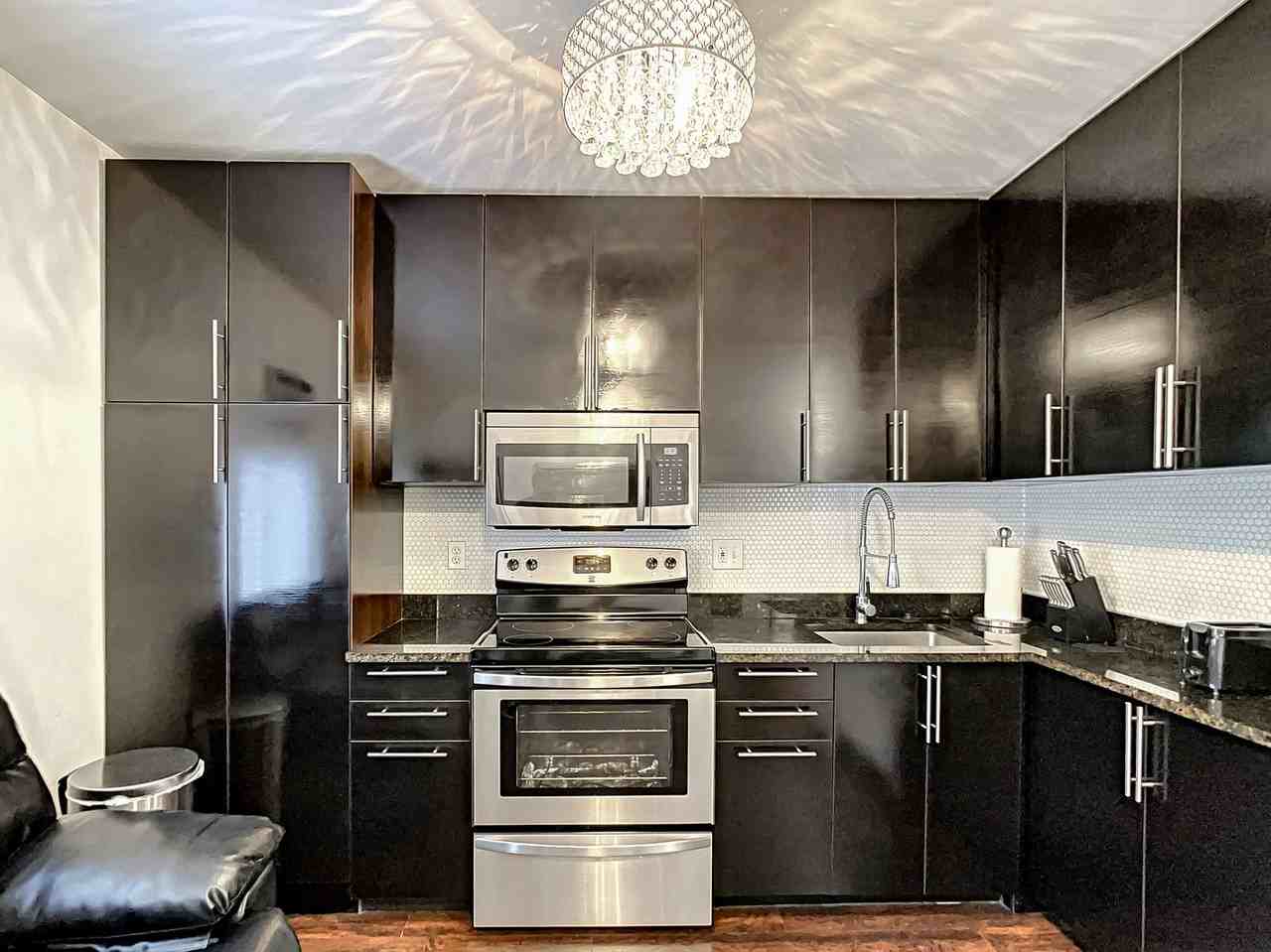 Sw 36th Ave #B - Photo 4 of 8