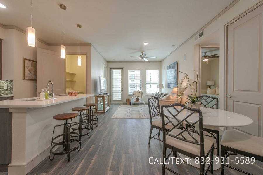 1800 St Joseph Pkwy #THD2 - Photo 4 of 8