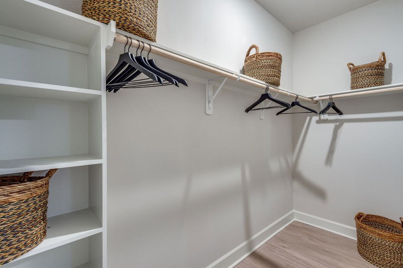 Montrose Blvd #MBB1 - Photo 7 of 8