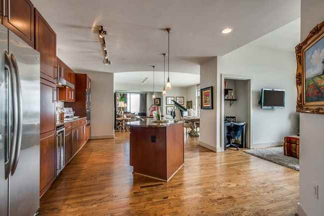 Mckinney St #OPP2 - Photo 2 of 8