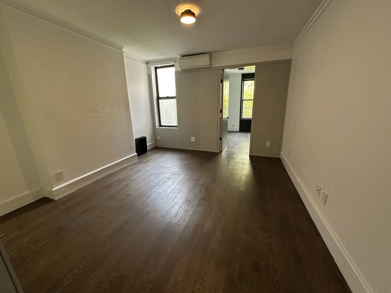 65 3rd Pl #4L - Photo 3 of 8