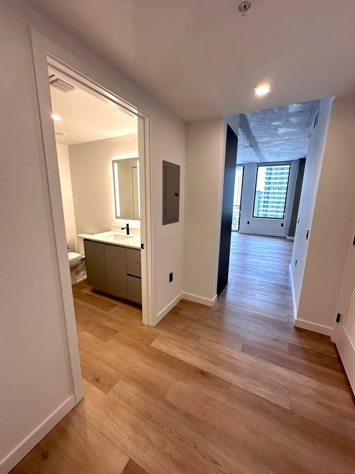 307 Sw 5th St #1204 - Photo 2 of 8