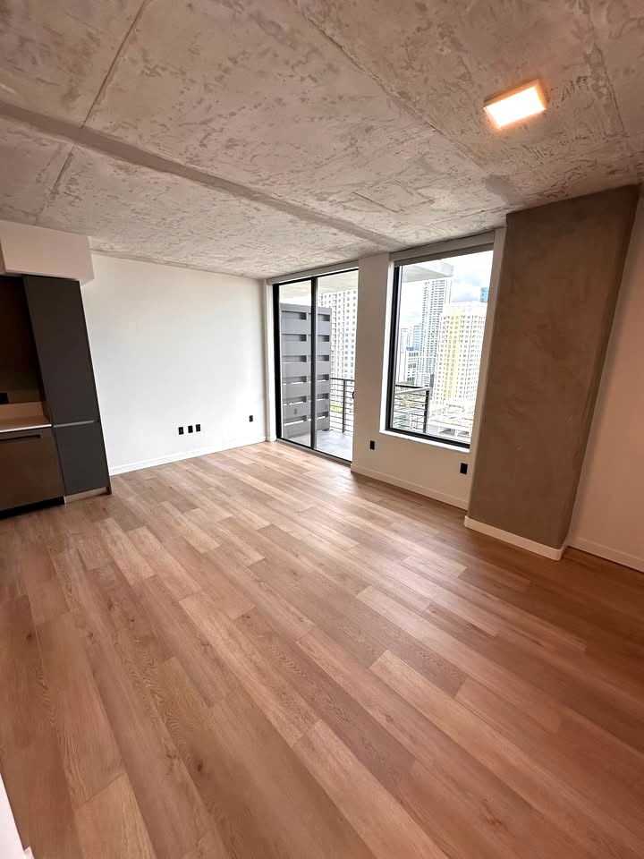 307 Sw 5th St #1204 - Photo 4 of 8