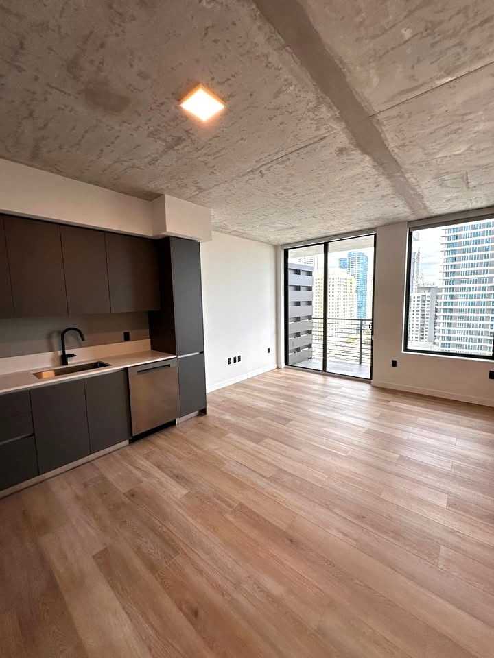 307 Sw 5th St #1204 - Photo 6 of 8