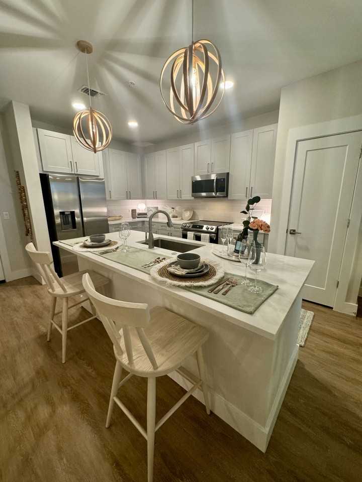 5009 Independence Pkwy #1 - Photo 5 of 8