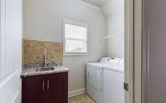 1054 Market St - Photo 4 of 8