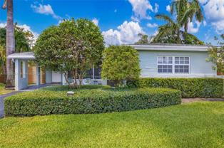 1421 Ne 41st St - Photo 1 of 1