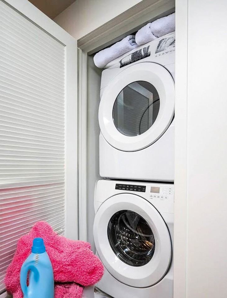 222 E 39th St #9BB - Photo 3 of 8