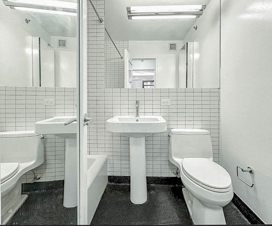 222 E 39th St #9BB - Photo 5 of 8