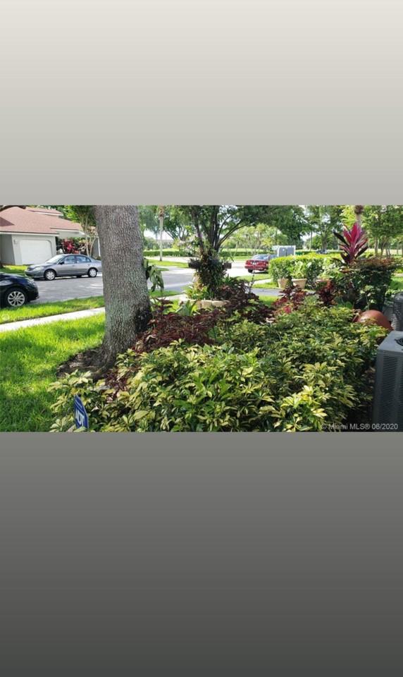 6760 N Pine Island Rd - Photo 2 of 8