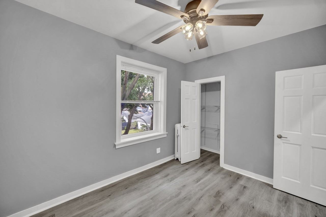 3234 W Waveland Ave #2 - Photo 2 of 8