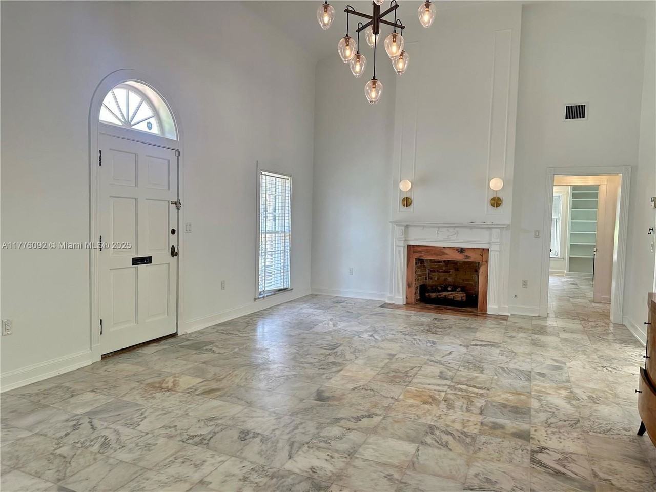 765 N Greenway Dr #SF