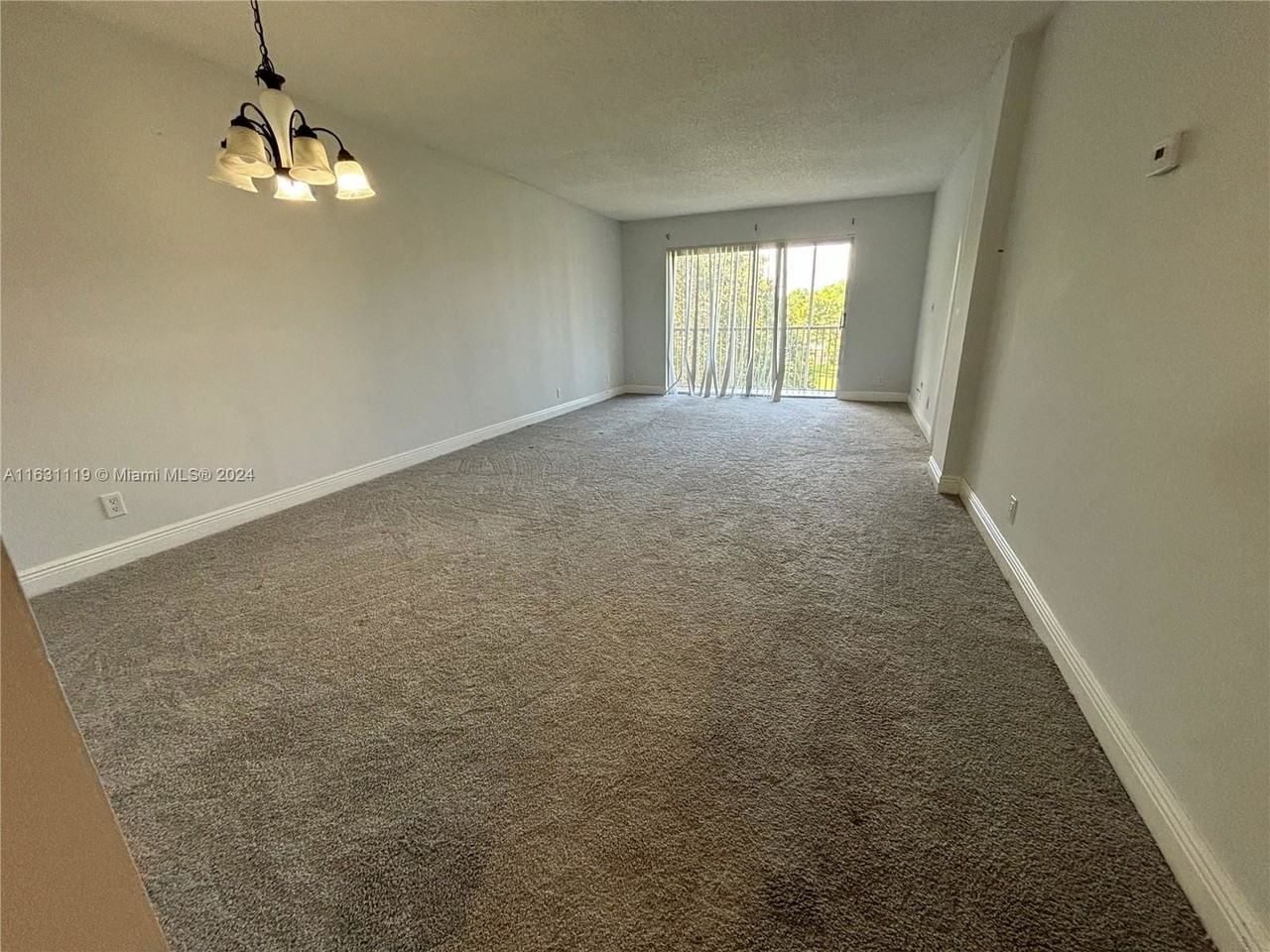 8736 Ramblewood Dr - Photo 2 of 8