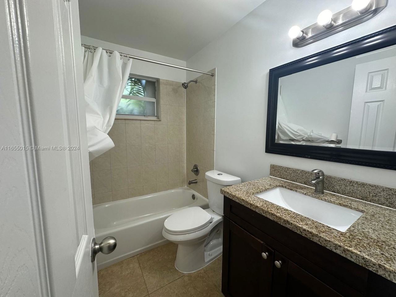 2902 Ne 17th Ave #2902 - Photo 6 of 8