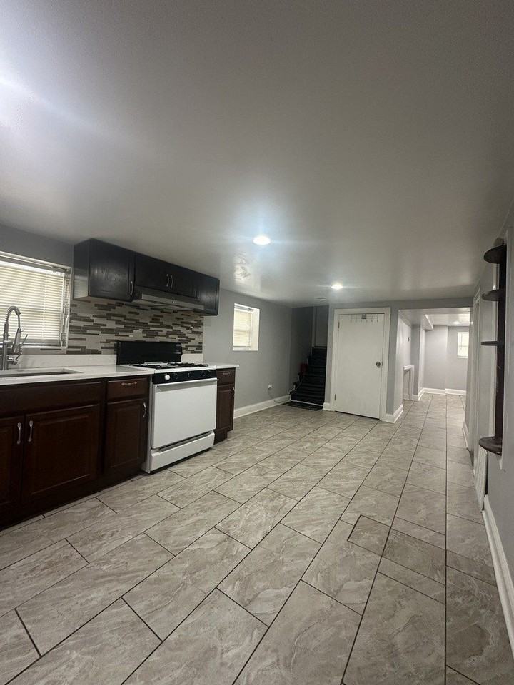 1656 N Monitor Ave #G - Photo 7 of 12