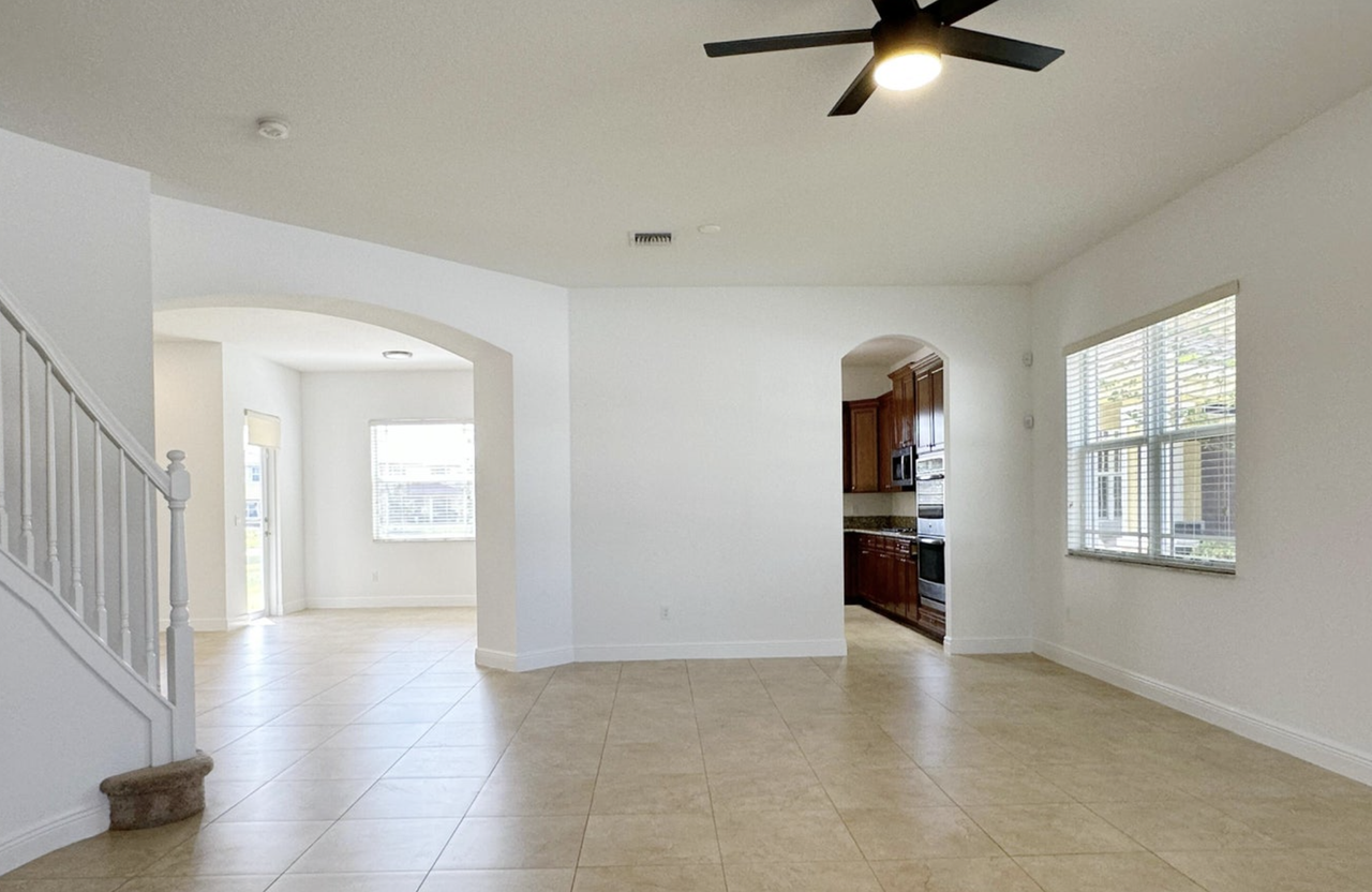 8571 Lakeside Bnd - Photo 3 of 8