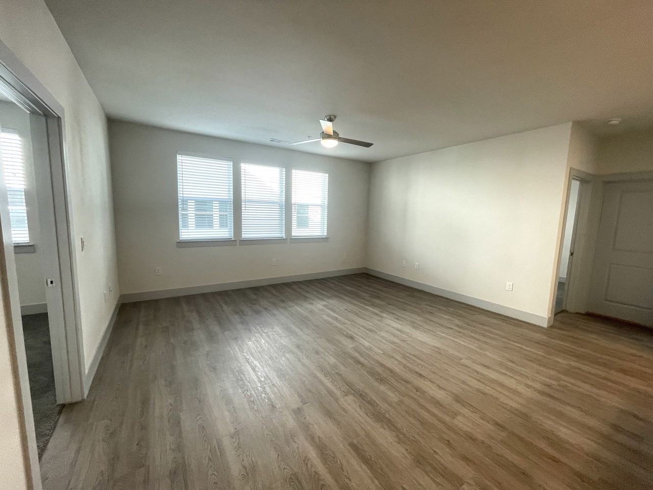 29600 Ronald W Reagan Blvd #4221 - Photo 5 of 8