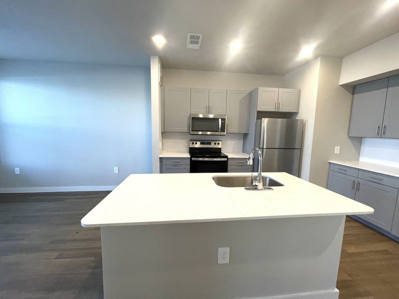 3845 W Frontier Pkwy #2142 - Photo 3 of 8