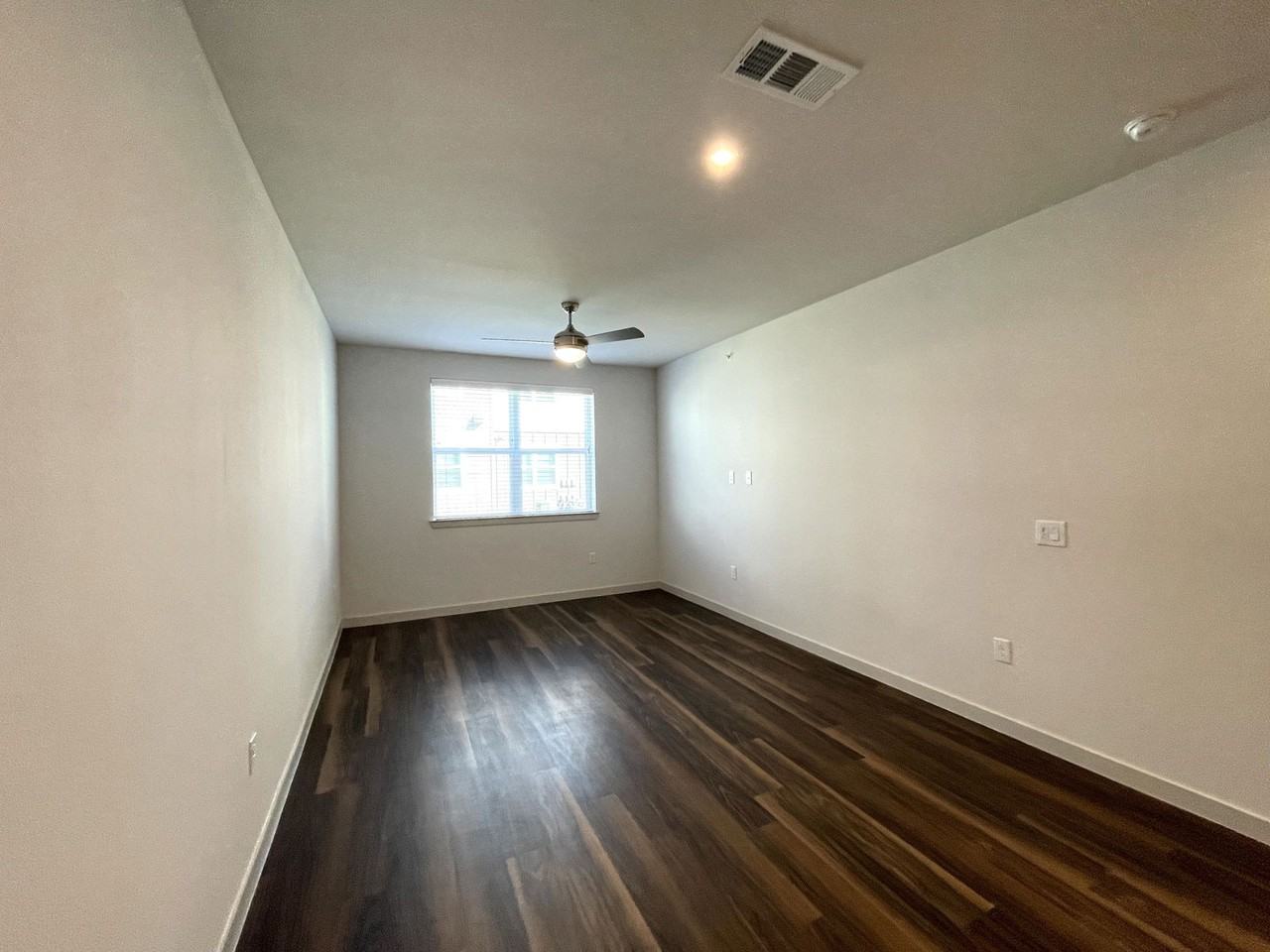 4400 Prairie Xing #9121 - Photo 7 of 8