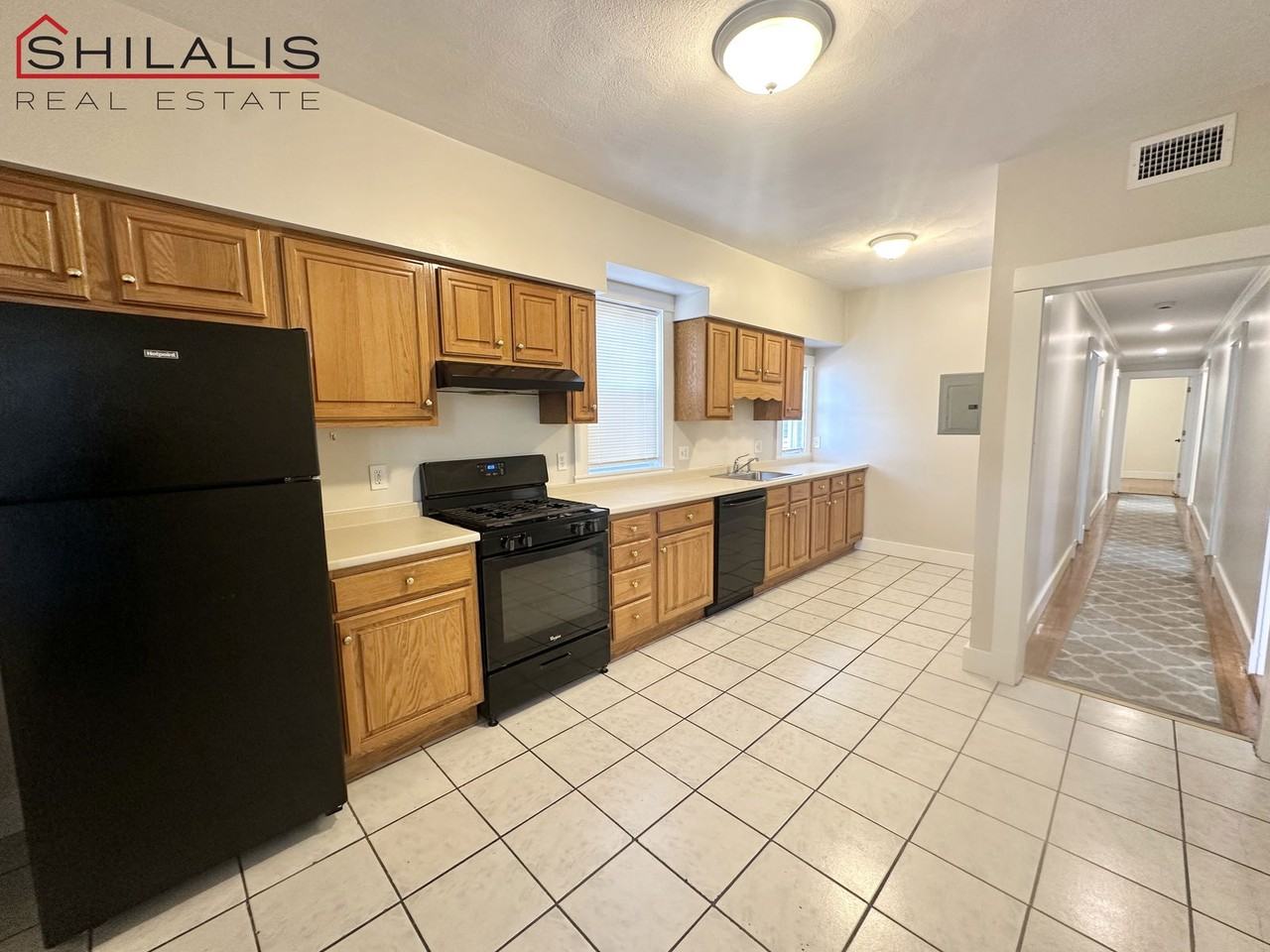 21 Macarthur St #2 - Photo 4 of 8