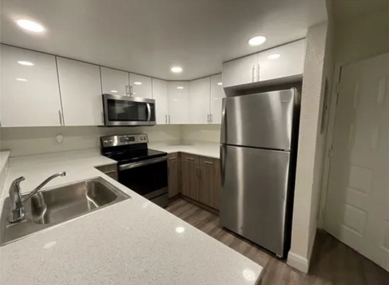 19455 Ne 10th Ave #101