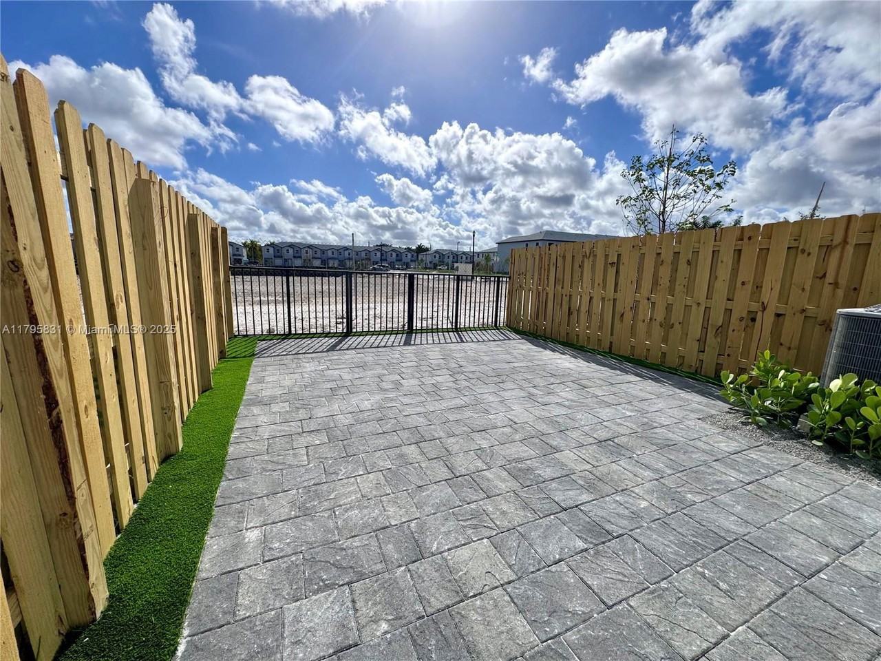 17854 Sw 358th St - Photo 4 of 8