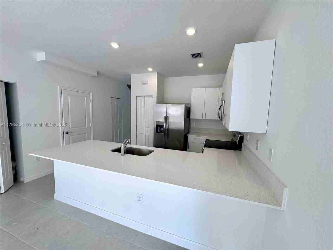 17854 Sw 358th St - Photo 6 of 8