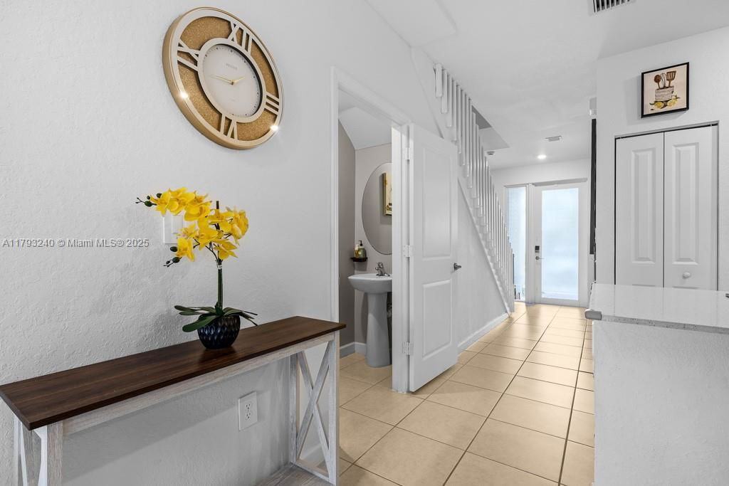 12846 Southwest 243rd Street - Photo 6 of 8