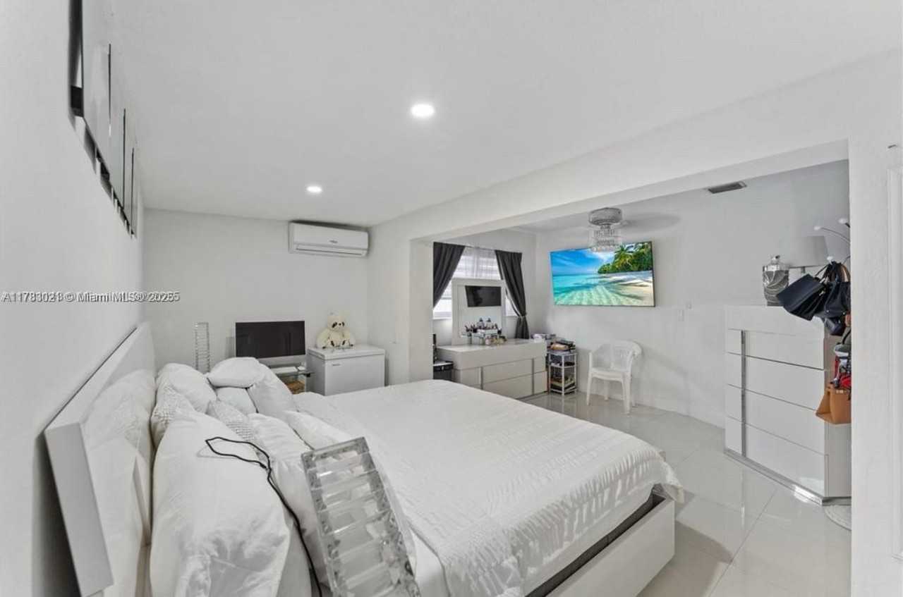 20701 Sw 117th Ave - Photo 7 of 7