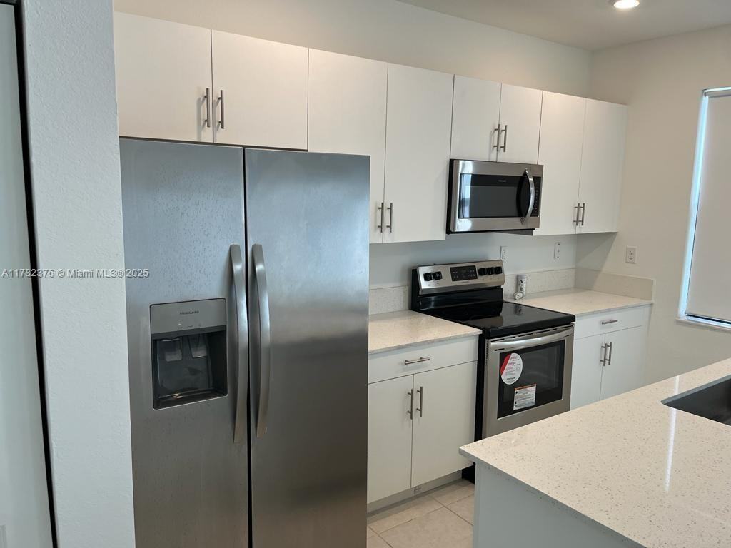 25556 Southwest 108th Avenue - Photo 4 of 8