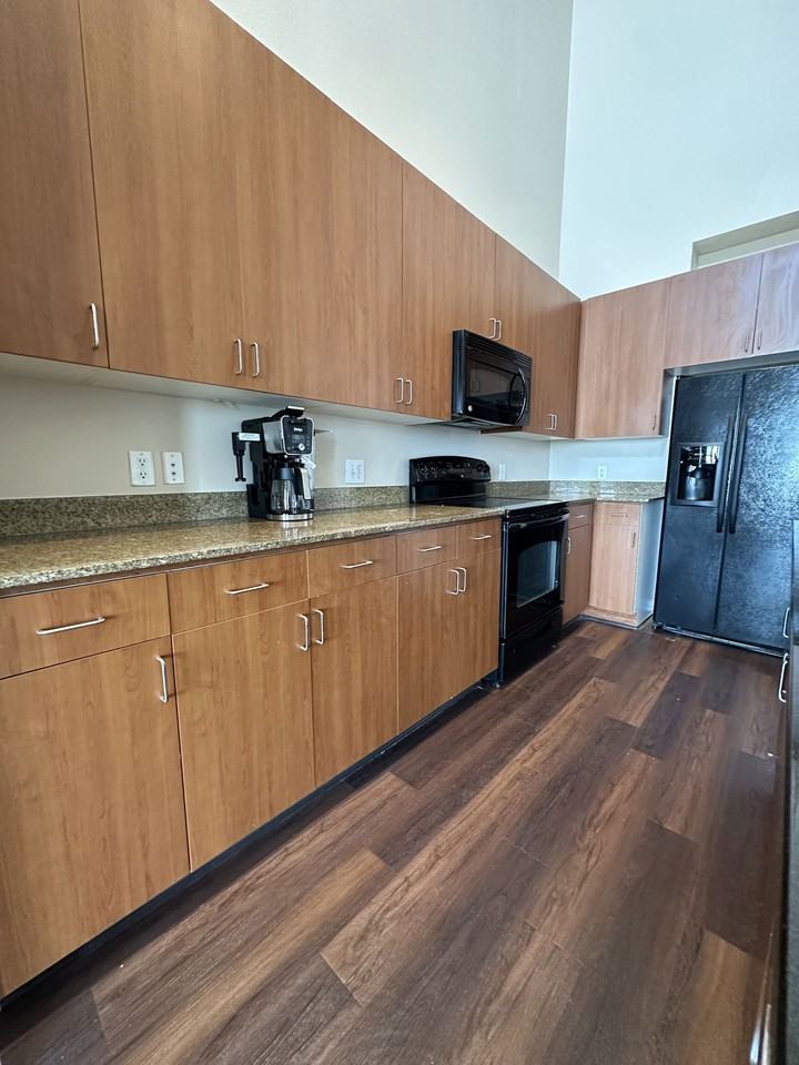 Town Center Ln #2406 - Photo 3 of 8