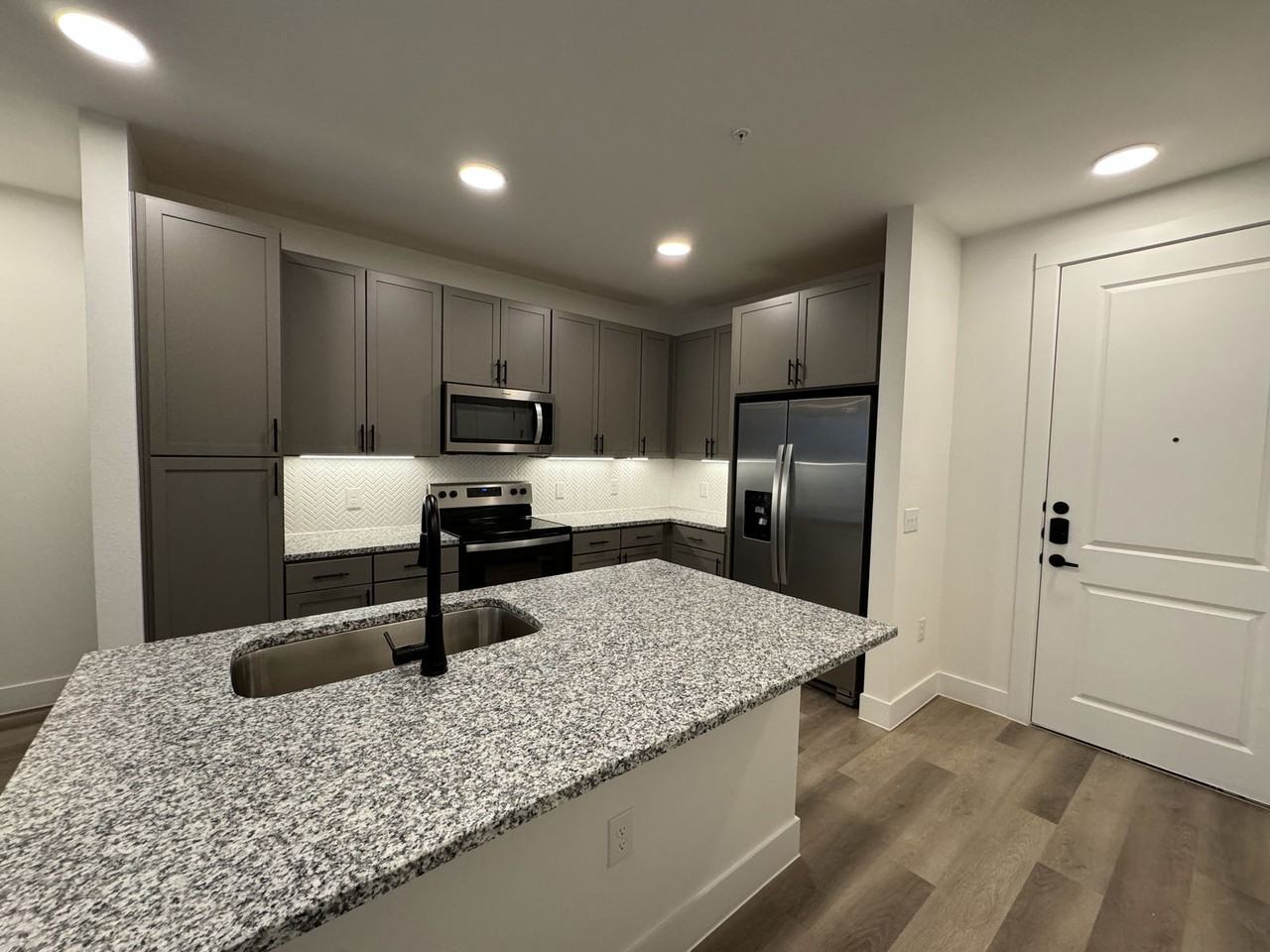 15649 Double Eagle Blvd #2102 - Photo 2 of 8