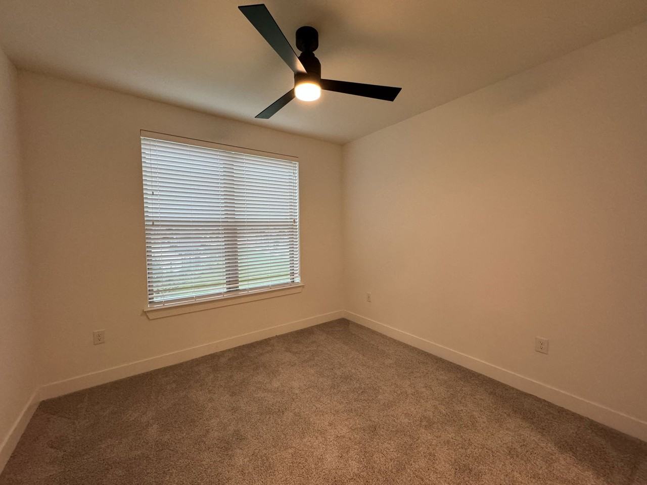 15649 Double Eagle Blvd #2102 - Photo 4 of 8