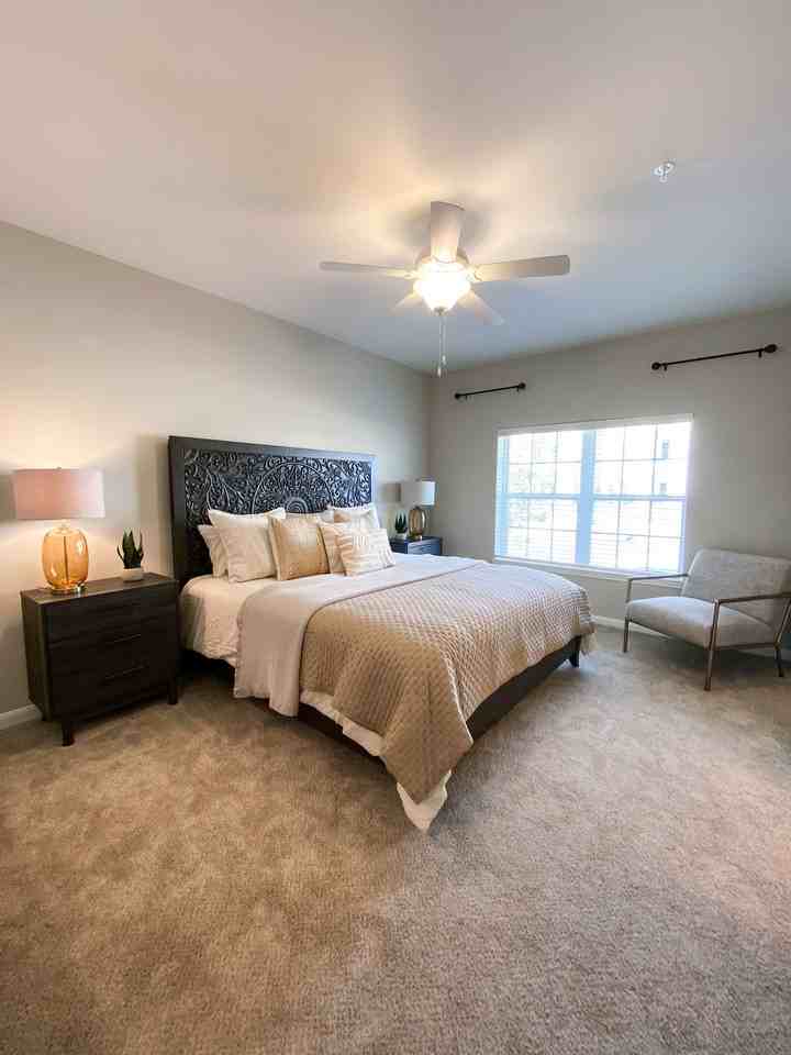 11429 11429 Oak Landing Drive #0733 - Photo 7 of 8