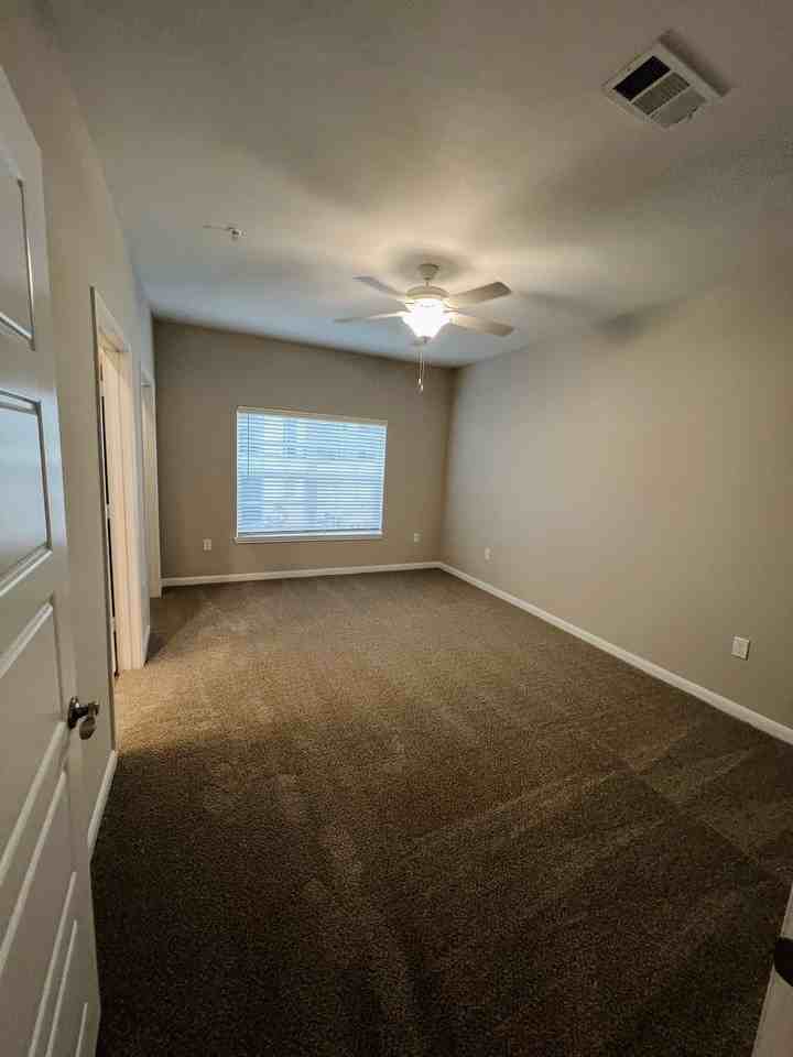 401 Willow Grove Way #1021 - Photo 4 of 8
