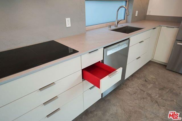 12529 Wagner St - Photo 2 of 8