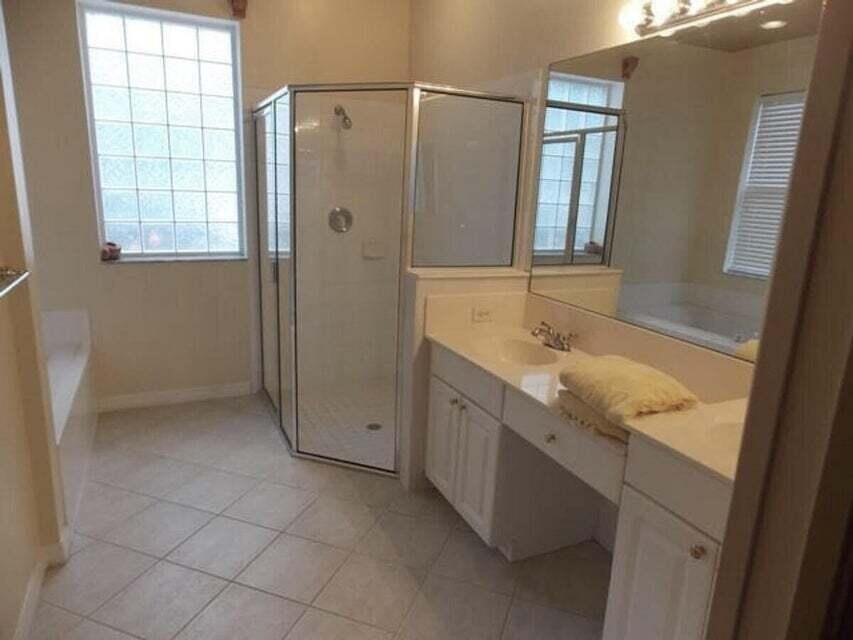 534 Nw Waverly Cir - Photo 7 of 8