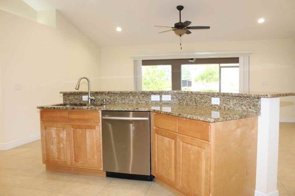 3797 Southwest Hulska Street - Photo 7 of 8