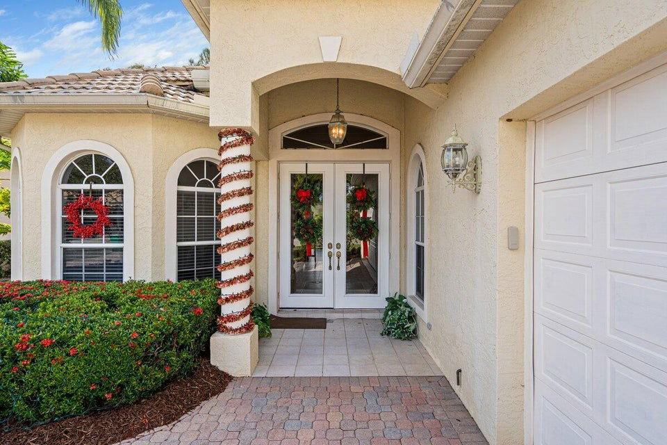 8301 Belfry Pl - Photo 3 of 8